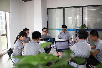 改變世界的IT大佬竟全是程序員出身？下一個(gè)會(huì)是誰(shuí)？長(zhǎng)沙軟件開(kāi)發(fā)的可能性